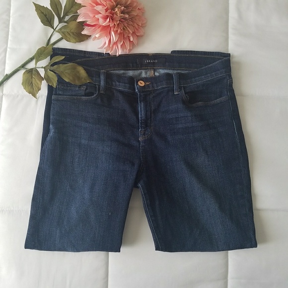 J Brand Denim - J BRAND dark wash Oblivion Capri jeans plus size